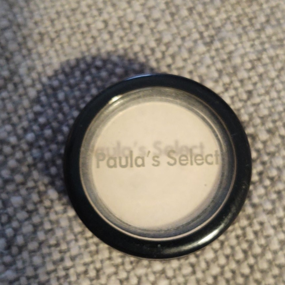 Paula's Select soft matte eyeshadow